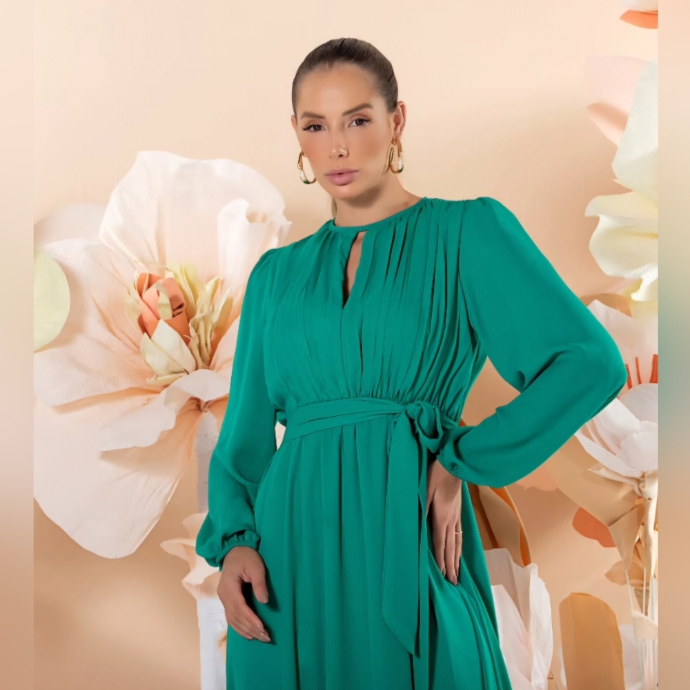 Chic Long Sleeve Green Dress